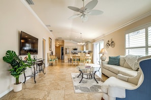House (3 Bedrooms) | Interior