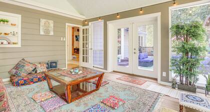 6 Mi to Stone Mountain Park: Home w/ Deck!