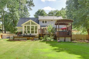 House (3 Bedrooms) | Interior - 6 Mi to Stone Mountain Park: Home w/ Deck! (Snellville)