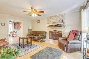 House (3 Bedrooms) | Interior - 6 Mi to Stone Mountain Park: Home w/ Deck! (Snellville)