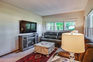 House (2 Bedrooms) | Interior