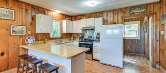 오크 그로브 레이싱 및 게이밍까지 2마일: 1에이커의 집