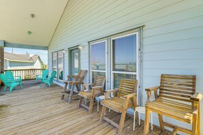 House (3 Bedrooms) | Interior - Walk to Beach: Getaway on Bolivar Peninsula! (Port Bolivar)
