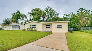 ํ์ฐ์ค (3 Bedrooms) | ๋ด๋ถ