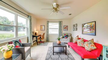 House (3 Bedrooms) | Front of property