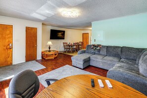 Front of property - Steps to Chena River - Condo Near Hiking & Tours! (Fairbanks)
