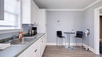 Apartment (1 Bedroom) | Interior