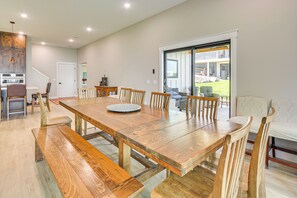 House (5 Bedrooms) | Interior