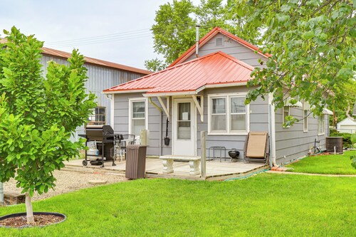 Dtwn Belleville Home w/ Yard < 1 Mi to High Banks