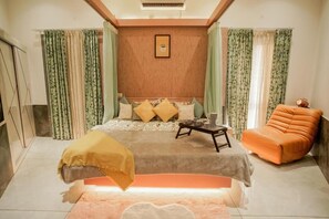 Free WiFi - Sanjeevani Farms, Bhopal : A Luxury 5 Bedroom Private Pool Villa (Sehore)