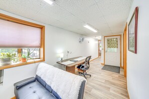 شقة (0 Bedroom) | المنشأة من الداخل