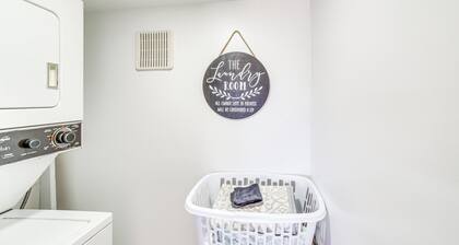 Walk to Dtwn Sault Ste Marie: Updated Studio!