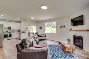 Apartment (3 Bedrooms) | Front of property