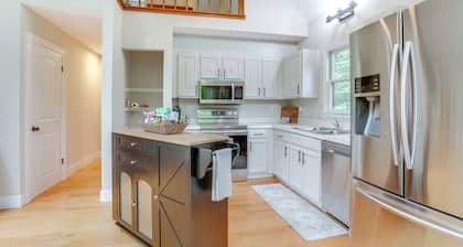 Pet-friendly Lake Monticello Home w/ Perks!
