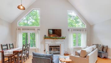 Rumah (1 Bedroom) | Interior