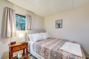 House (1 Bedroom) | Interior - Snowmobile & ATV Trails On-site: Adirondacks Abode (Brantingham)