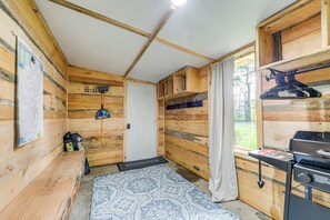 House (1 Bedroom) | Interior