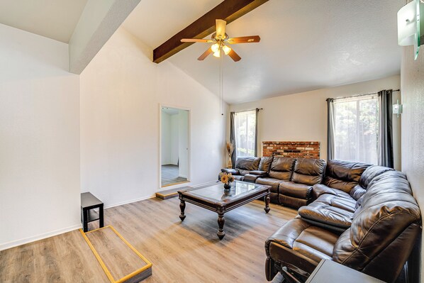 House (4 Bedrooms) | Interior