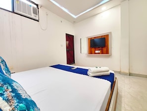 Quarto casal | Escrivaninha, Wi-Fi de cortesia
