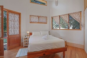 2 bedrooms, WiFi, bed sheets - New Home - Walking Distance to Everything (Point Lookout)