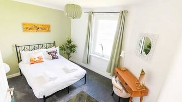 2 soverom, strykejern/-brett, wi-fi og sengetøy