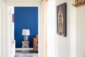 Interior - Scottish themed den with free parking close to bus routes and city centre (Dundee)