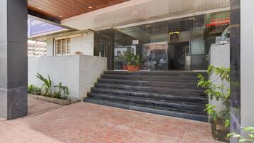 House | Reception
