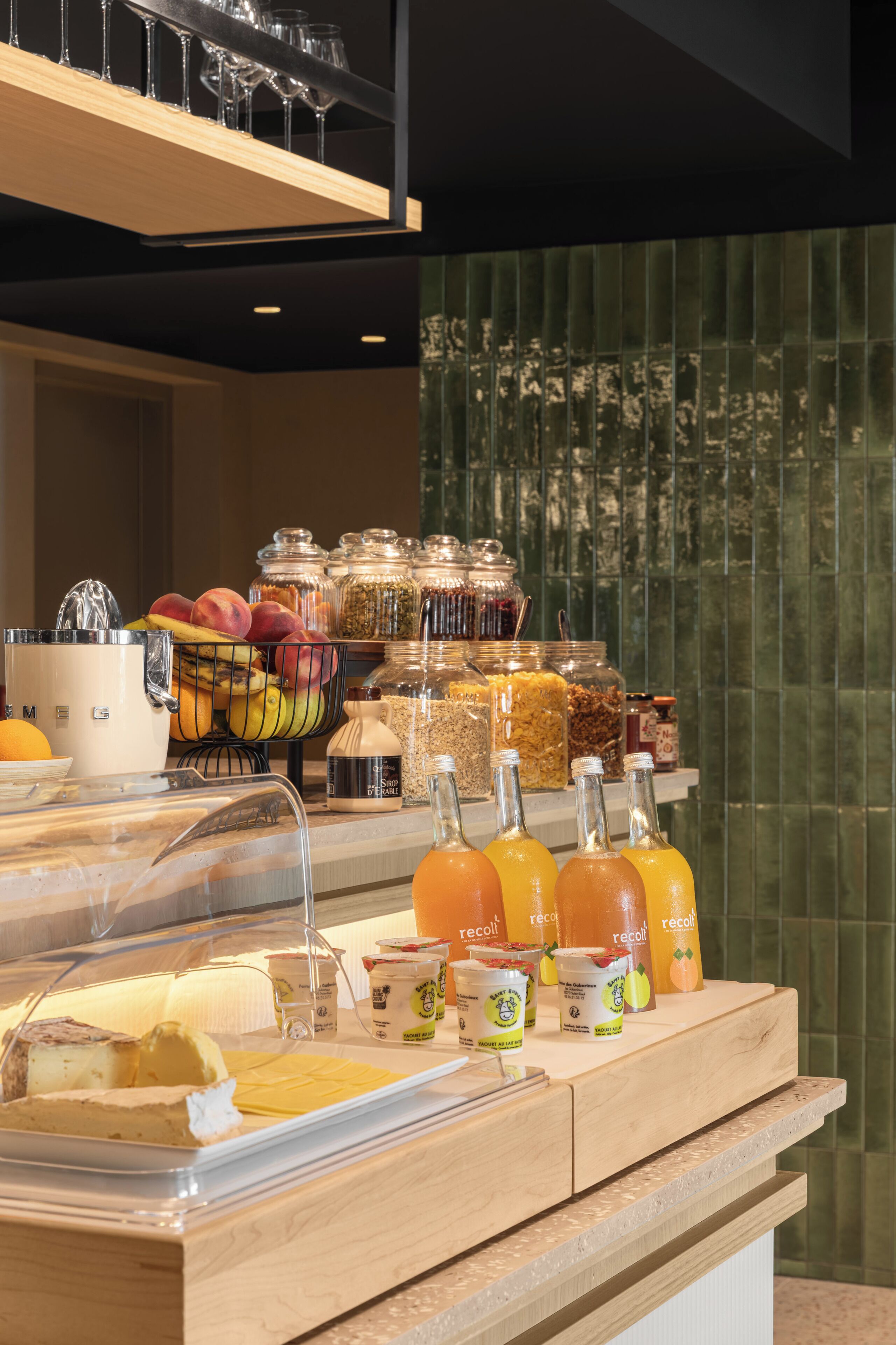 Colazione continentale, servita tutte le mattine (23 EUR a persona) 