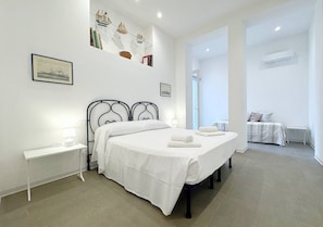 Basic-Apartment | Individuell eingerichtet, Bügeleisen/Bügelbrett, kostenloses WLAN