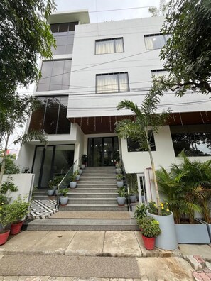 Front of property - Nirvana Nest  (Lucknow)