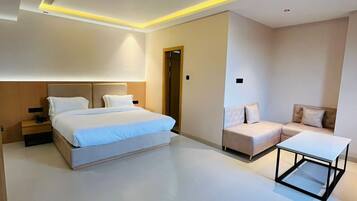 奢华客房, 城市景观 | 办公桌、免费 WiFi