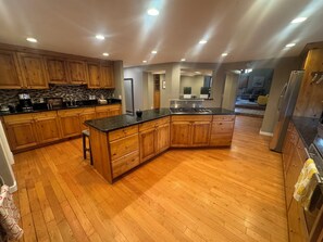 Private kitchen - Cozy home for family trip.
5-bedroom house with AC in Salt Lake City (Salt Lake City)