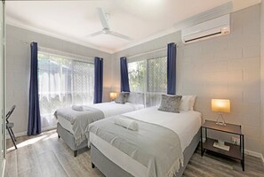 5 bedrooms - Nature s Nest Pool SPA Outdoor Kitchen Dining (Darwin)