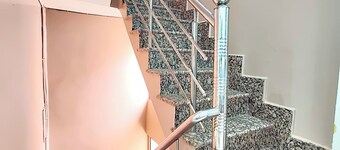  Hotel Mateshwari Palace Ayodhya