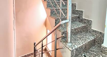 Hotel Mateshwari Palace Ayodhya