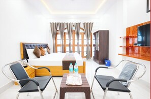 Deluxe Triple Room, Air conditioning | Hypo-allergenic bedding, free WiFi -  Hotel Mateshwari Palace Ayodhya (Faizabad)