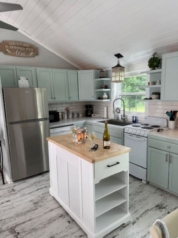 Microwave, stovetop, dishwasher