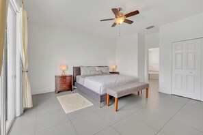 5 bedrooms, iron/ironing board, free WiFi, bed sheets