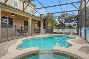 House, 6 Bedrooms | Pool