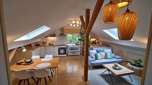 Treetop Apartment - Between the Black Forest and the Swabian Alb