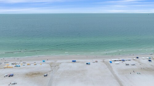 My Happy Place 2 Bedroom Condo