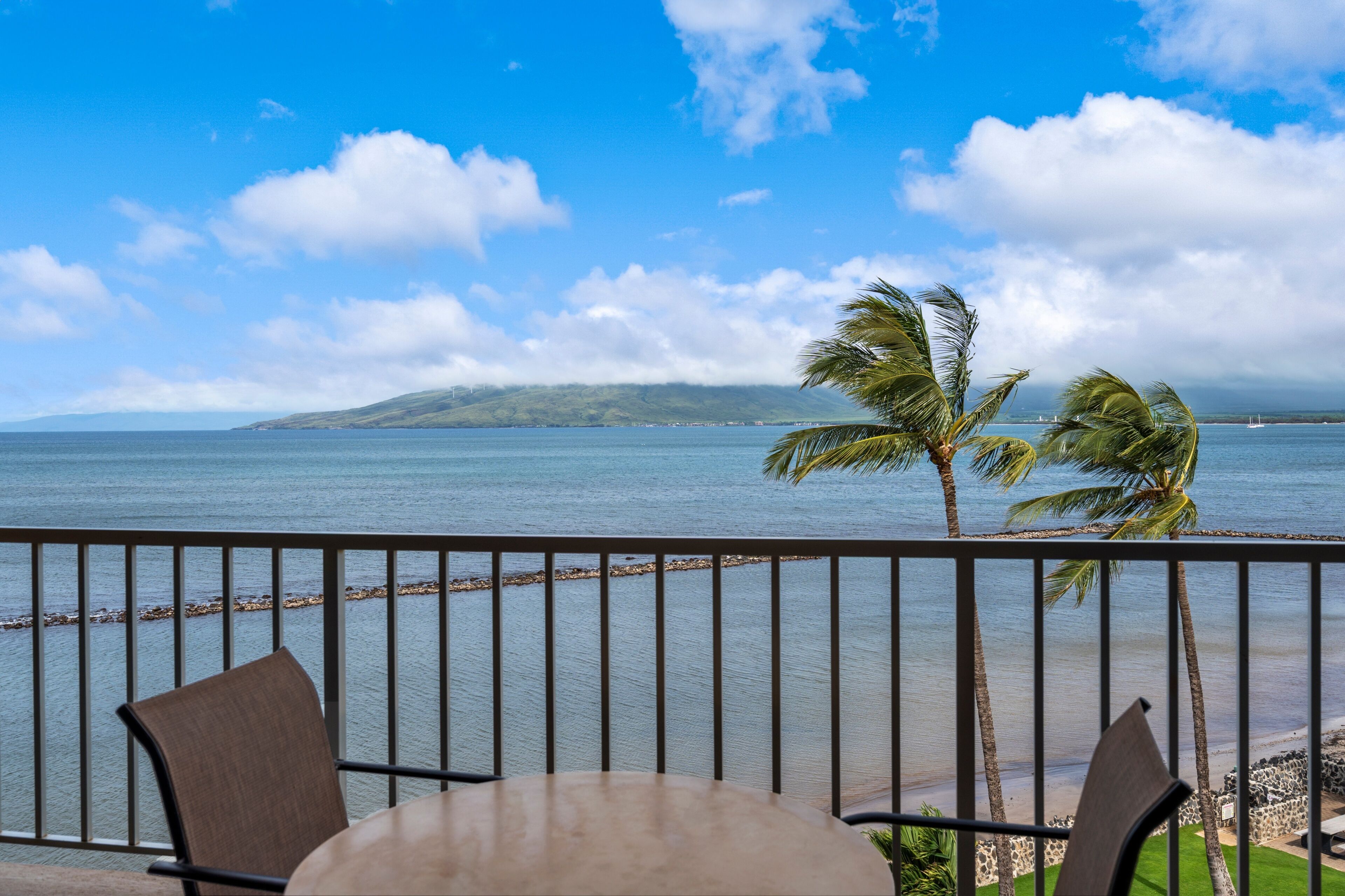 Condo, 2 Bedrooms | Outdoor dining