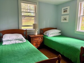 2 bedrooms, WiFi - Charming Pond Access Cottage Near National Seashore (2409) (Eastham)