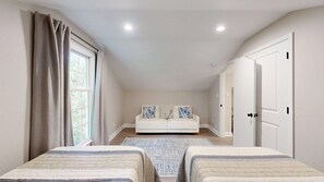 5 bedrooms, iron/ironing board, free WiFi, bed sheets - Private home in Hilton Head Island with a private pool and hot tub! (Hilton Head)