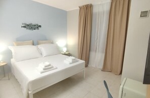 In-room safe, blackout curtains, free WiFi - Hotel Sole (Orbetello)