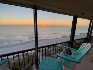 Property grounds - High End, Sky High Beach View! Spacious 1 BR at Ocean Sands (Madeira Beach)