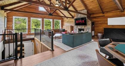 Tails & Trails | WV Retreat - 15 min NRG