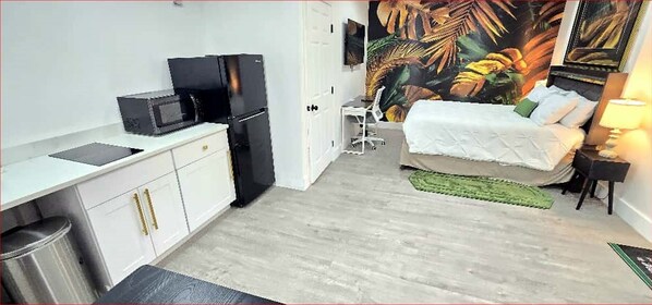 1 bedroom, iron/ironing board, Internet, bed sheets