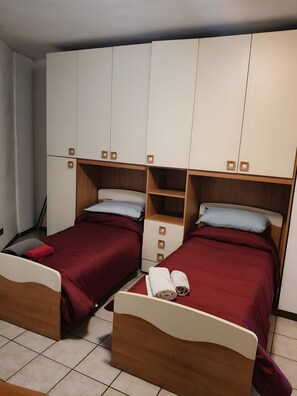 2 makuuhuonetta, Wi-Fi, vuodevaatteet