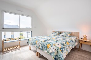 3 soverom, strykejern/-brett, wi-fi og sengetøy